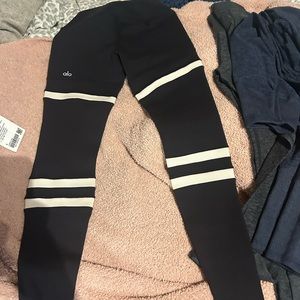 Alo size small never worn!